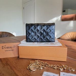 Authentic LV pochette coussin noir